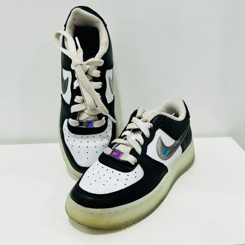 Nike Boys Air Force 1 LV8 FZ5529-103 White Casual Shoes Sneakers Size 2.5Y